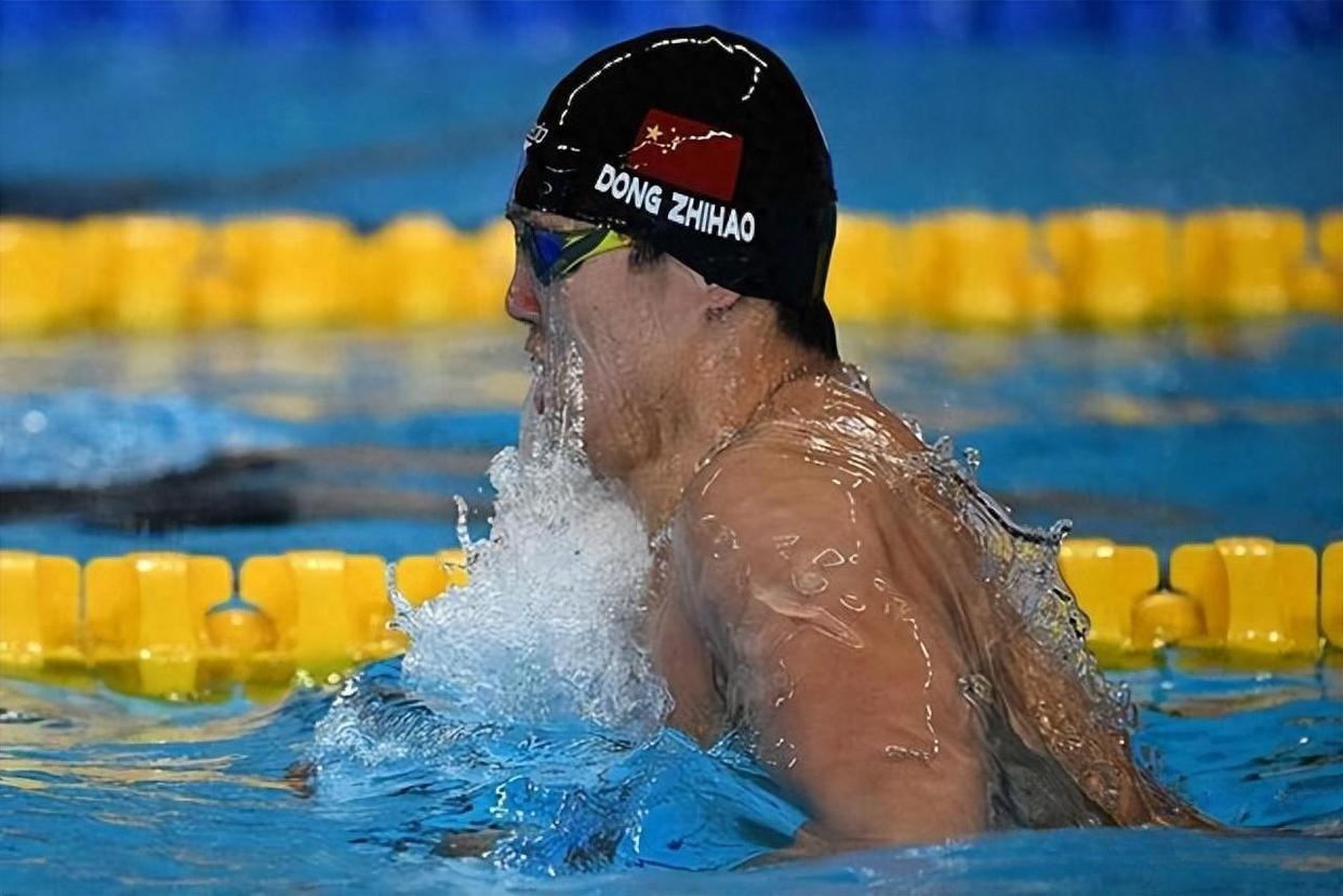 爱游戏大厅-东南亚游泳冠军在蝶泳比赛中表现出色摘金的简单介绍