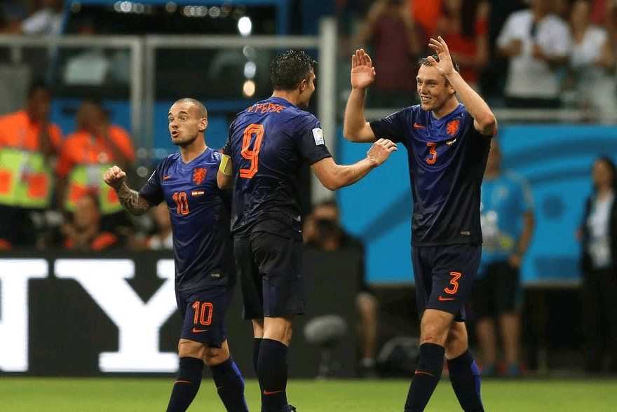 爱游戏官方-荷兰足球队激战对手，稳操胜券