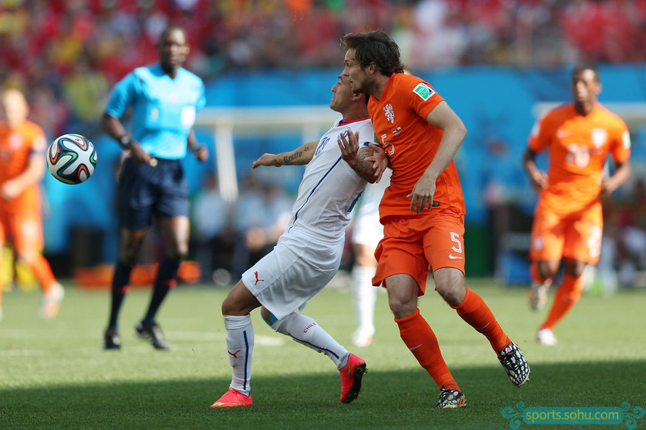 罗马横扫智利,罗本送出助攻 罗马横扫智利,罗本送出助攻