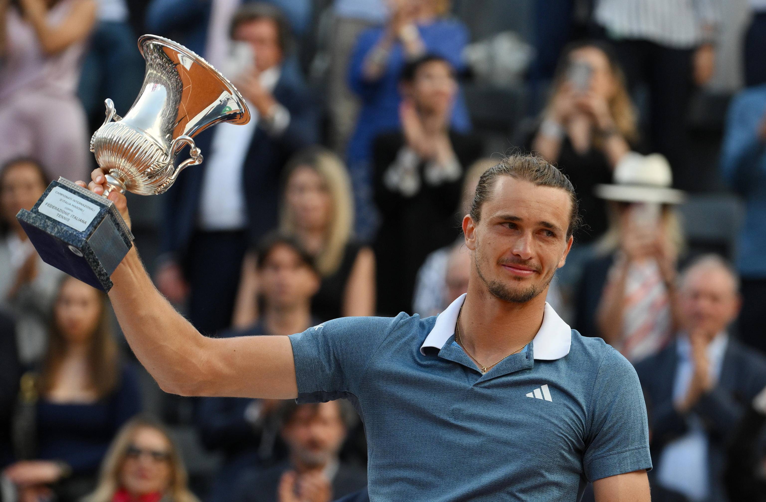 爱游戏-关于温网绝杀联合杯，兹维列夫惊艳四座的信息