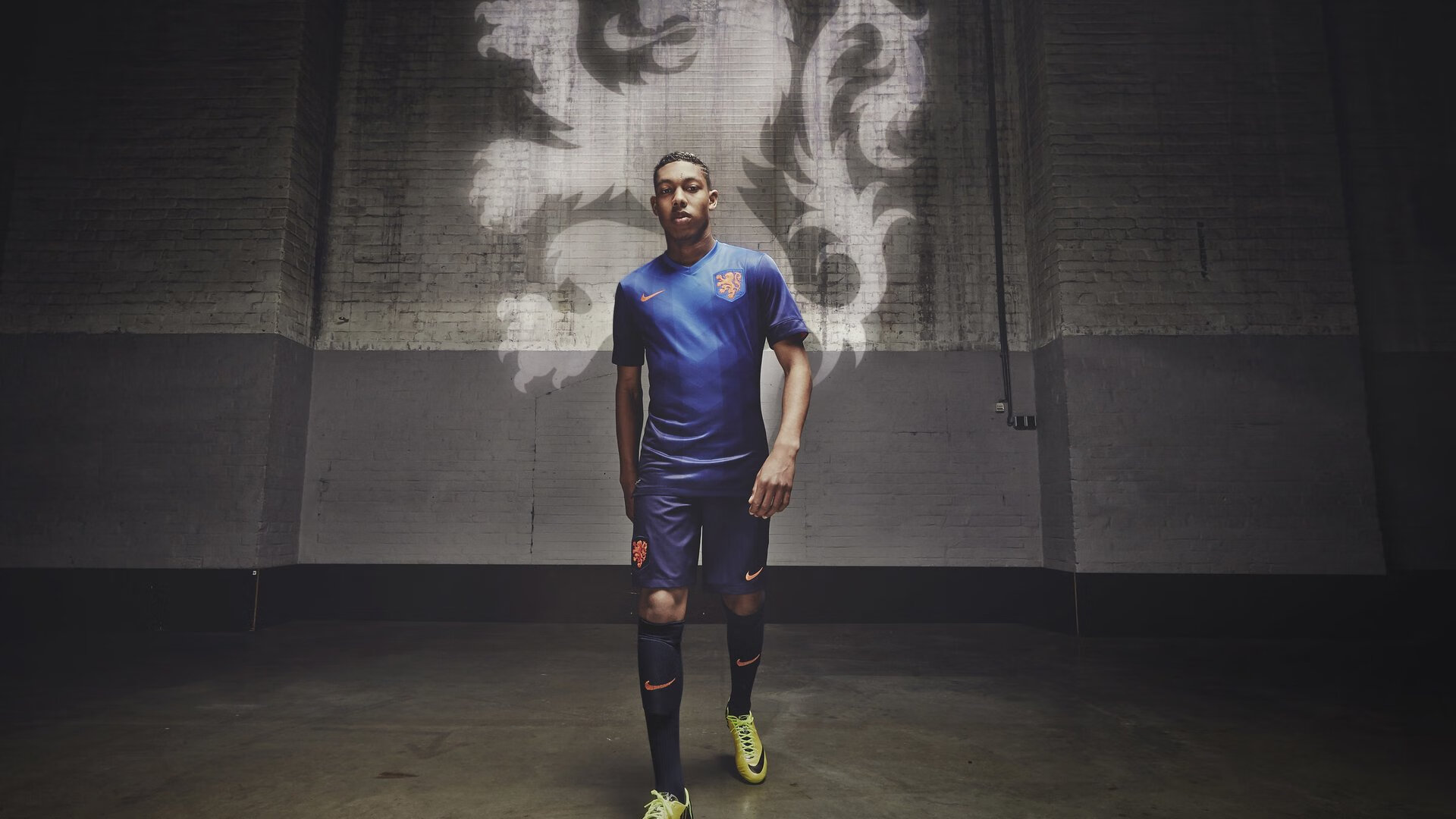 AYXapp下载-西甲国家德比之夜，久保建英，舞台越大越强